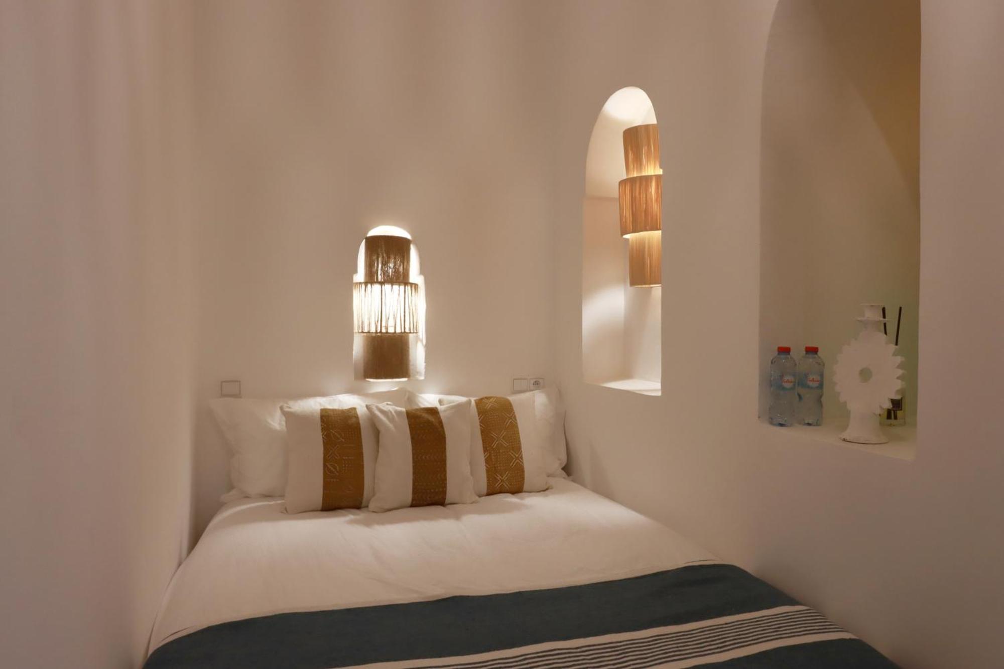 Villa El Charsa, Entier 4 A 6 Personnes, Proche Jemaa El Fna, Rooftop Et Bassin Chauffe *